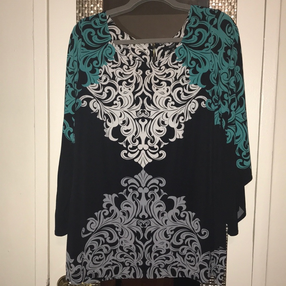 Alfani Women’s black, grey, turquoise& white tunic